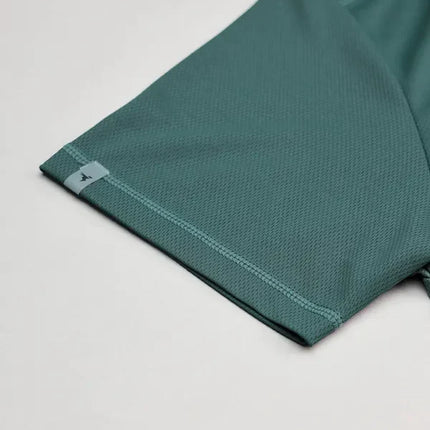 Men’s Solid Slim Fit Crew Neck T-Shirt with Advanced TECHNO COOL+ Fabric