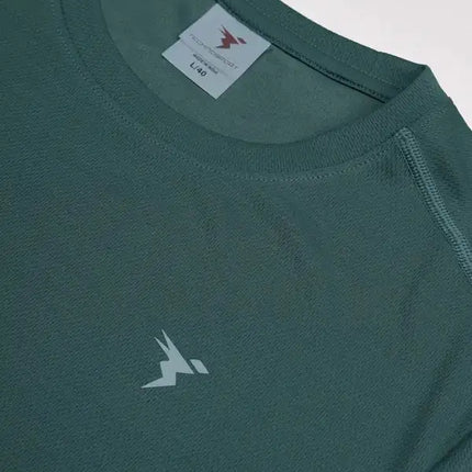 Men’s Solid Slim Fit Crew Neck T-Shirt with Advanced TECHNO COOL+ Fabric