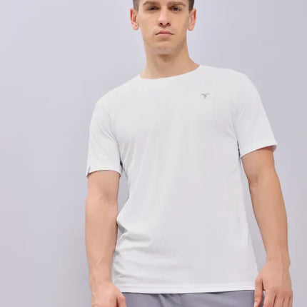 Men’s Solid Slim Fit Crew Neck T-Shirt with Advanced TECHNO COOL+ Fabric